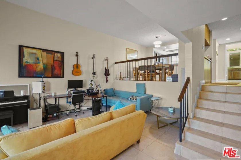 14500 Van Nuys Boulevard #4 photo 1