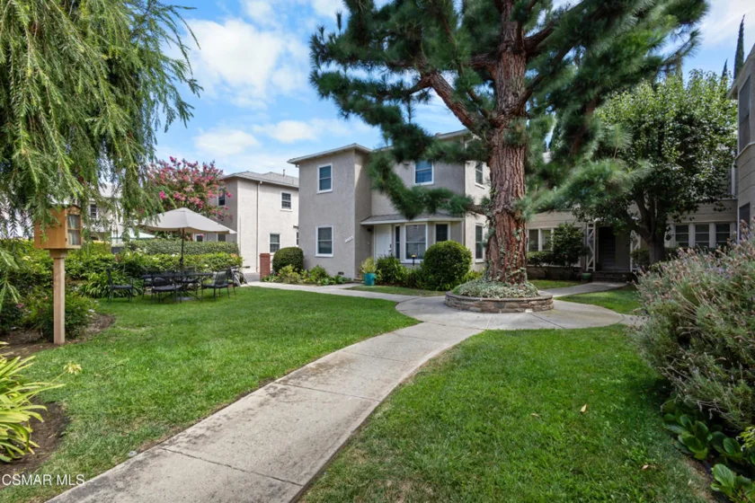 15234 Dickens Street #1/4 photo 19