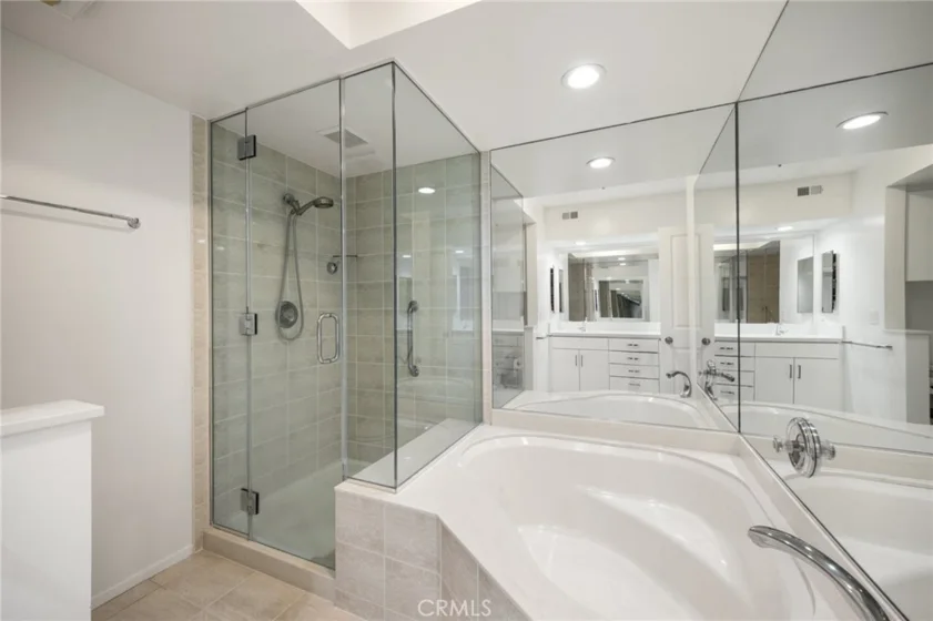 2960 Neilson Way #301 photo 19