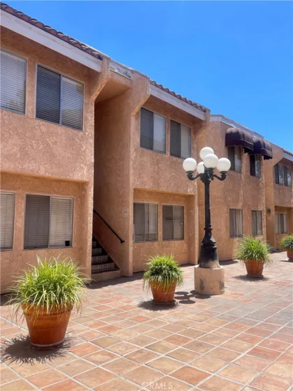 8020 Langdon Avenue #208 photo 1