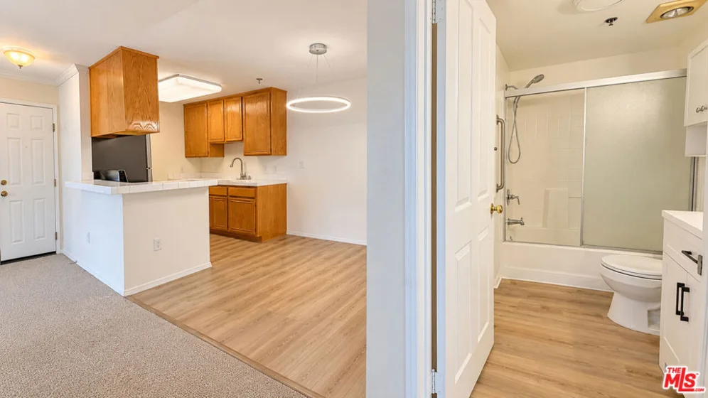 4501 Cedros Avenue #201 photo 7
