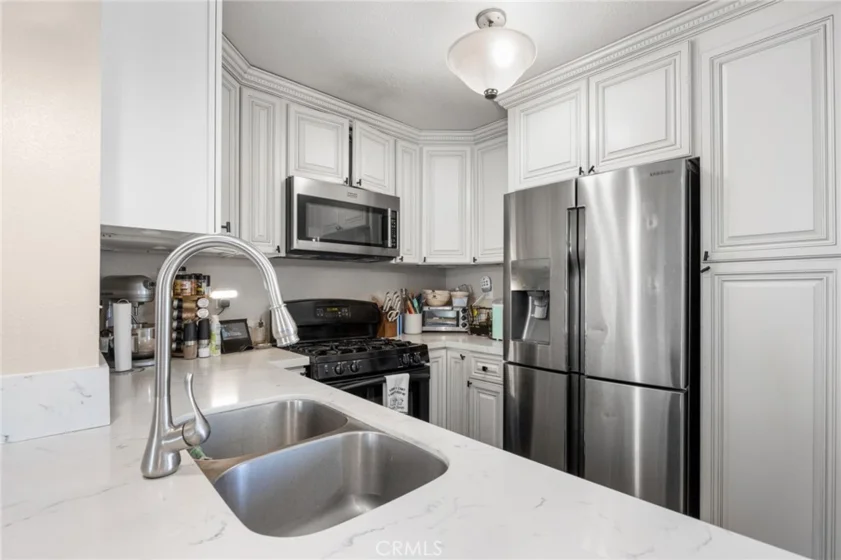1042 E La Habra Boulevard #227 photo 6