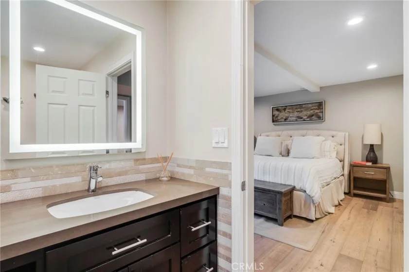 247 Calliope Street photo 11