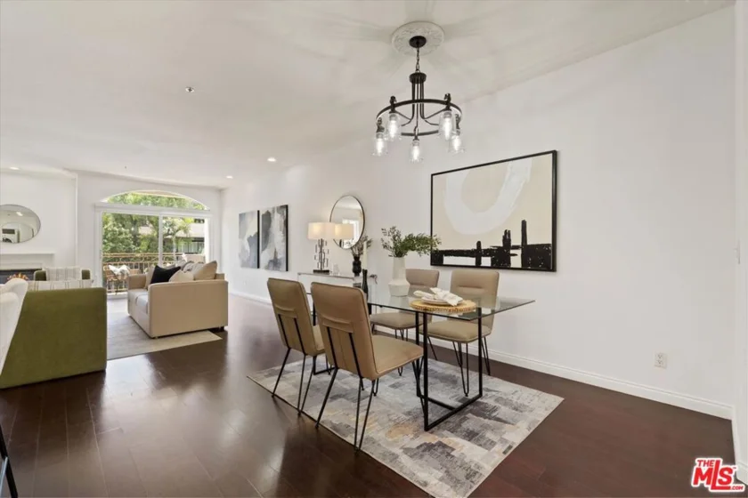 1920 S Beverly Glen Boulevard #101 photo 36