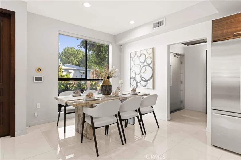 4485 Hazeltine Avenue #1 photo 5