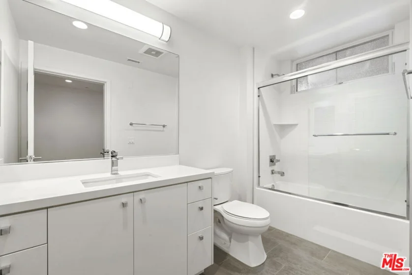 4240 Laurel Canyon Boulevard #105 photo 18