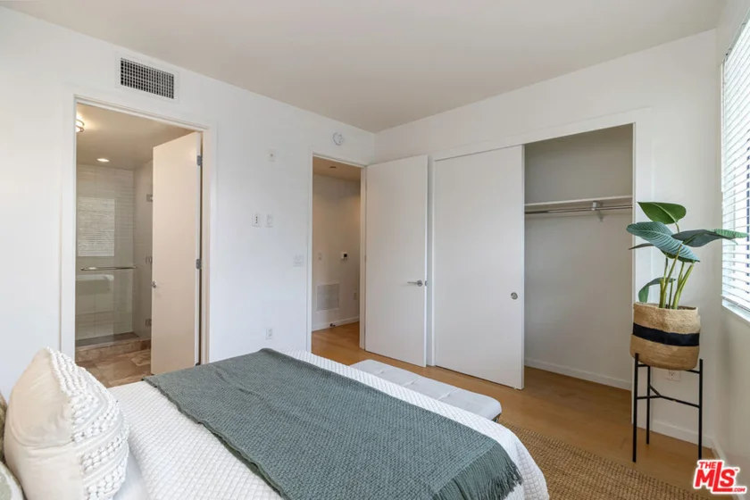 1705 Ocean Avenue #314 photo 31