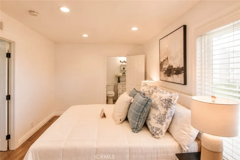 17751 La Rosa Lane photo 8