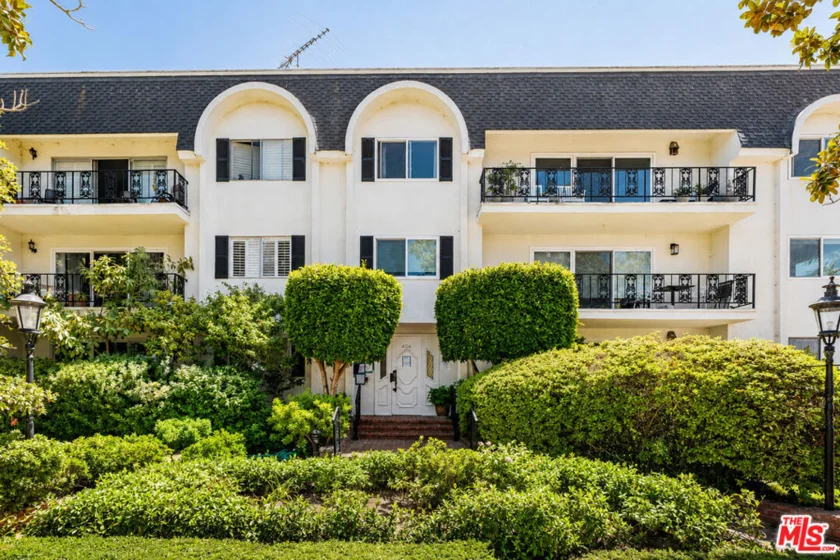 404 San Vicente Boulevard #204 photo 1