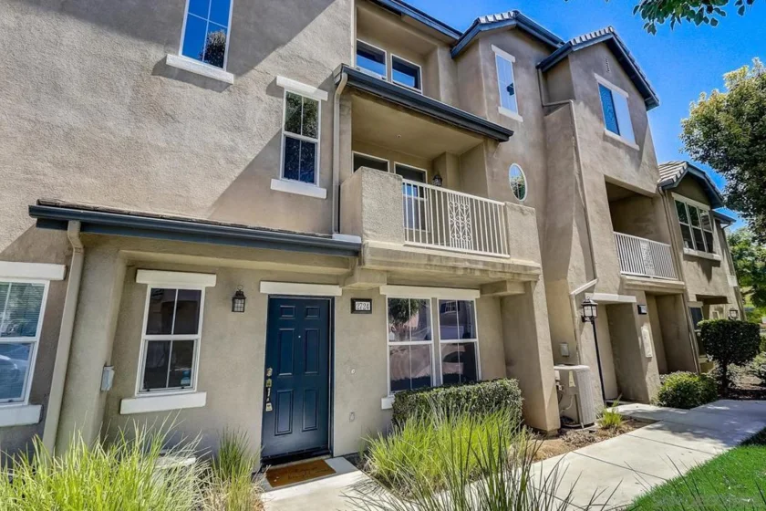 2724 Hazelnut Court photo 1