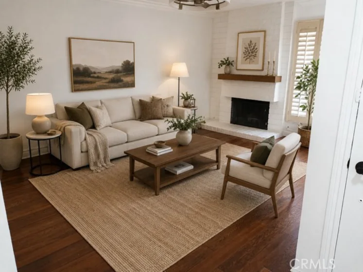 12942 Newhope photo 1
