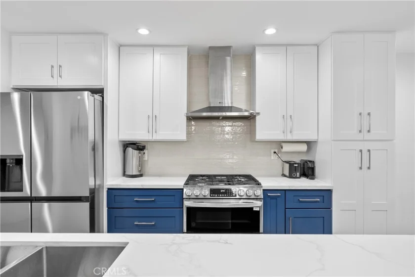 5325 Lindley Avenue #106 photo 9