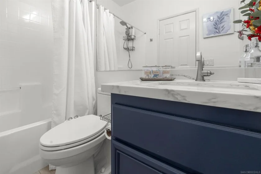 1800 E Lakeshore 1212 photo 10