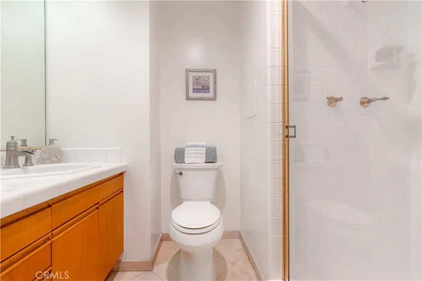 1310 E Ocean #401 photo 37