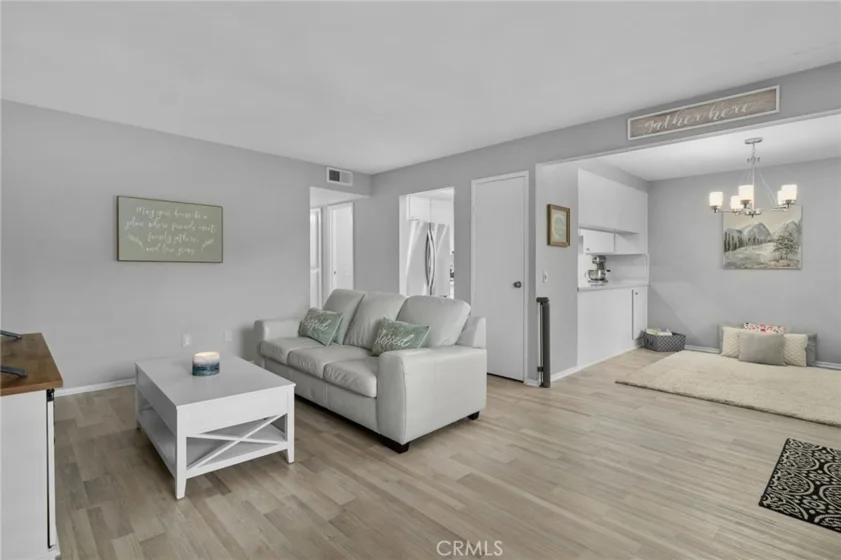 1411 Clemson Way photo 2