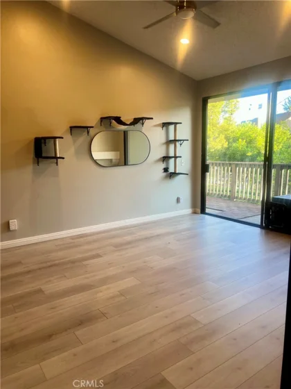 10561 S Lakeside Drive #172 photo 4
