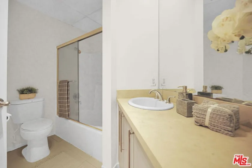 620 S Gramercy Place #135 photo 11