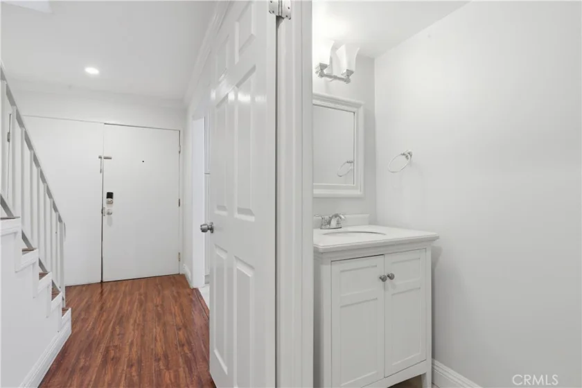 4189 Vineland Avenue #111 photo 8
