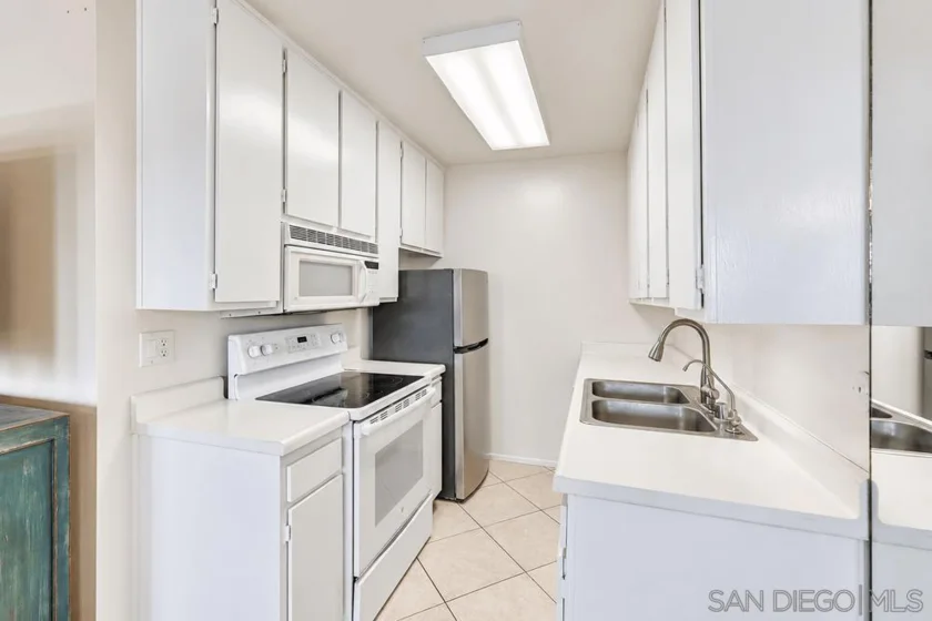 1855 Diamond Street #220 photo 16