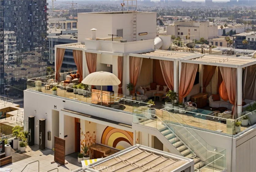 6250 Hollywood Boulevard #4M photo 30