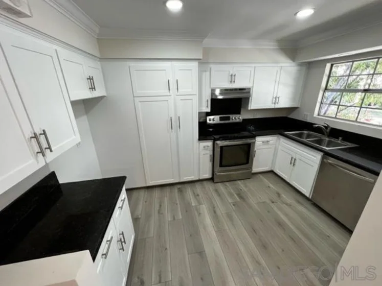 4800 Williamsburg Lane #205 photo 1