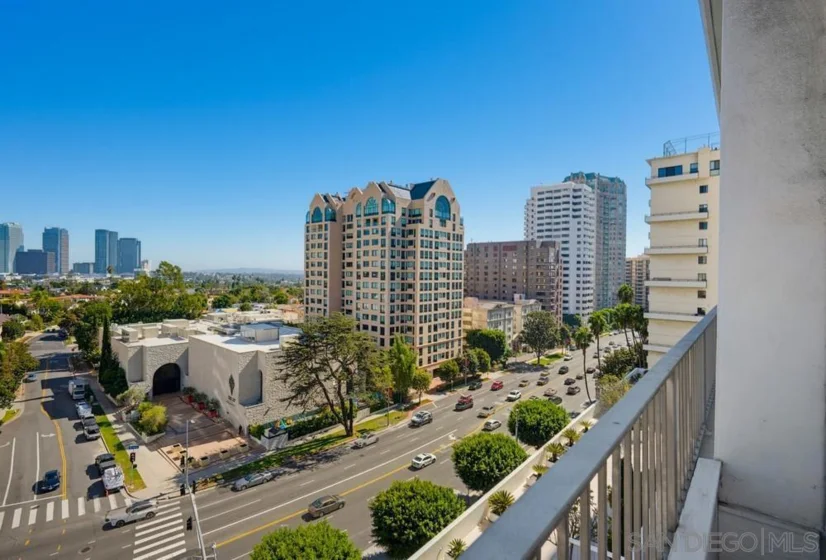 10501 Wilshire Boulevard #1005 photo 17
