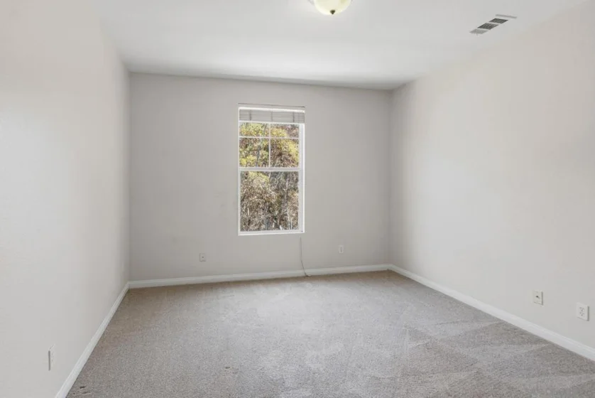 750 Harbor Cliff Way #105 photo 29