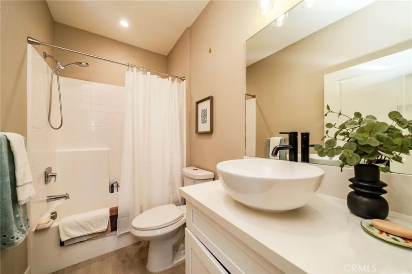 349 S Cypress Street photo 25