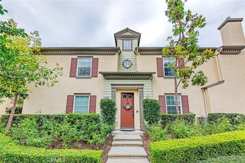 15229 Columbus Square photo 1