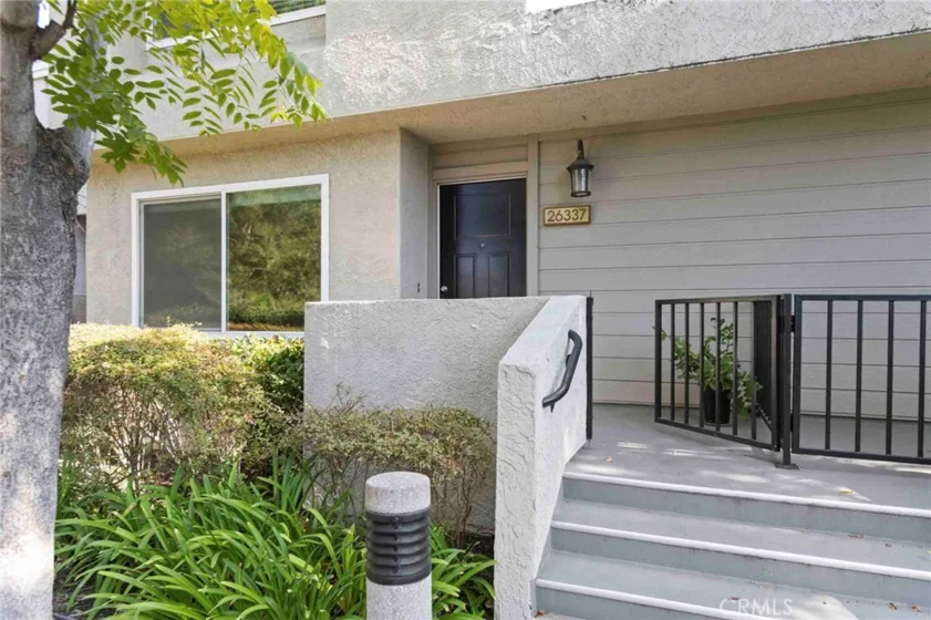 26337 W Grove Circle photo 2