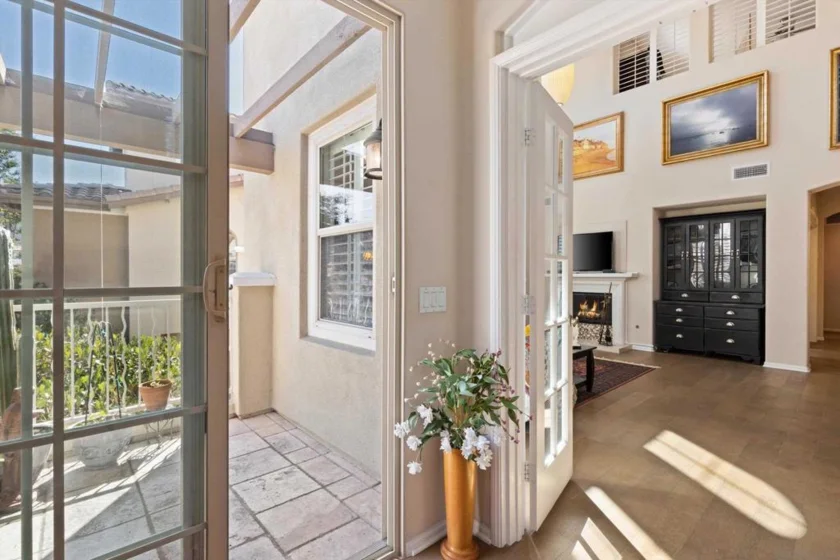 2099 Silverado Street photo 5