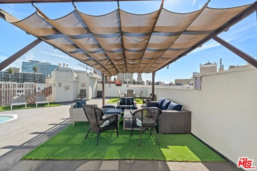 620 S Gramercy Place #234 photo 1