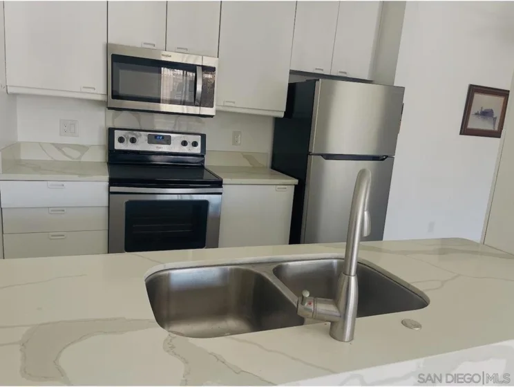 8320 Regents Road #2P photo 8