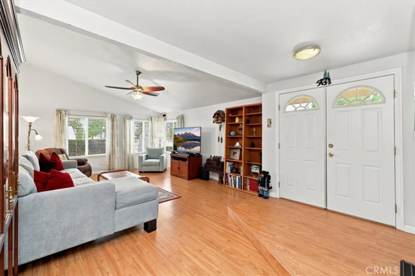 1304 Camelot Drive photo 8