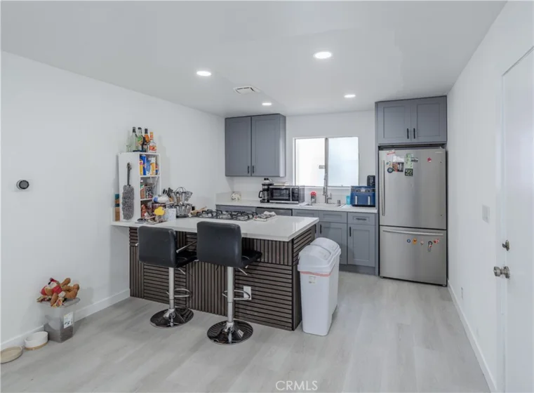 2803 S Fairview #C photo 2