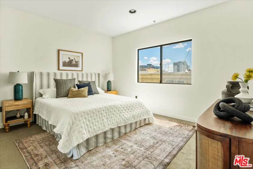 417 S Westmoreland Avenue #404 photo 5