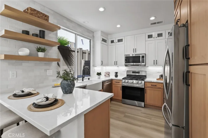 7 Allaire Way photo 1