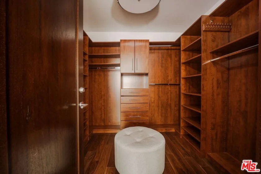 447 N Doheny Drive #104 photo 15