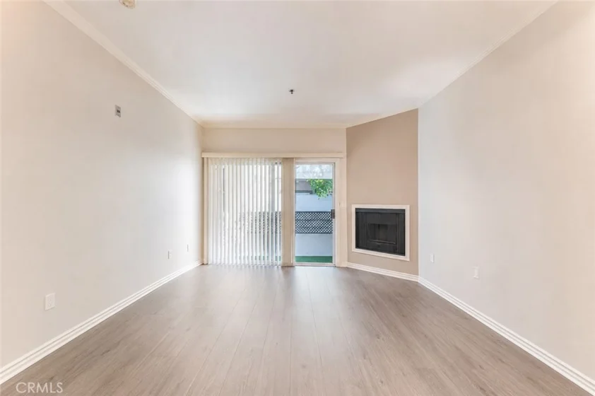 300 N El Molino Avenue #117 photo 2