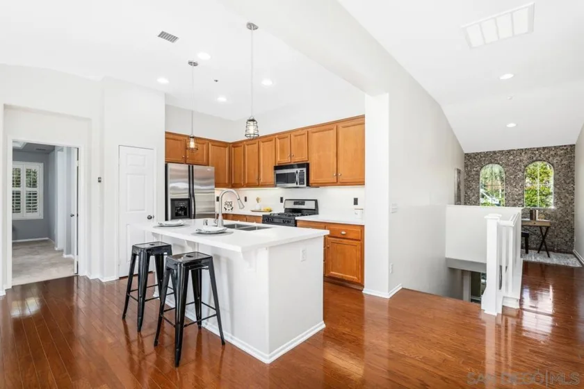 1130 Goddard Street photo 1