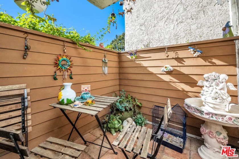 18411 Hatteras Street #114 photo 9