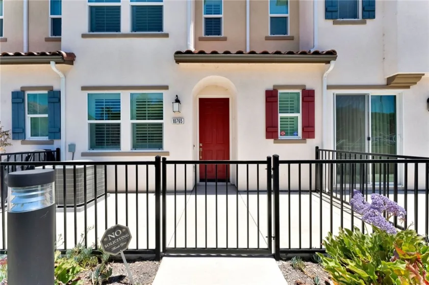 10765 Graphite Street photo 3