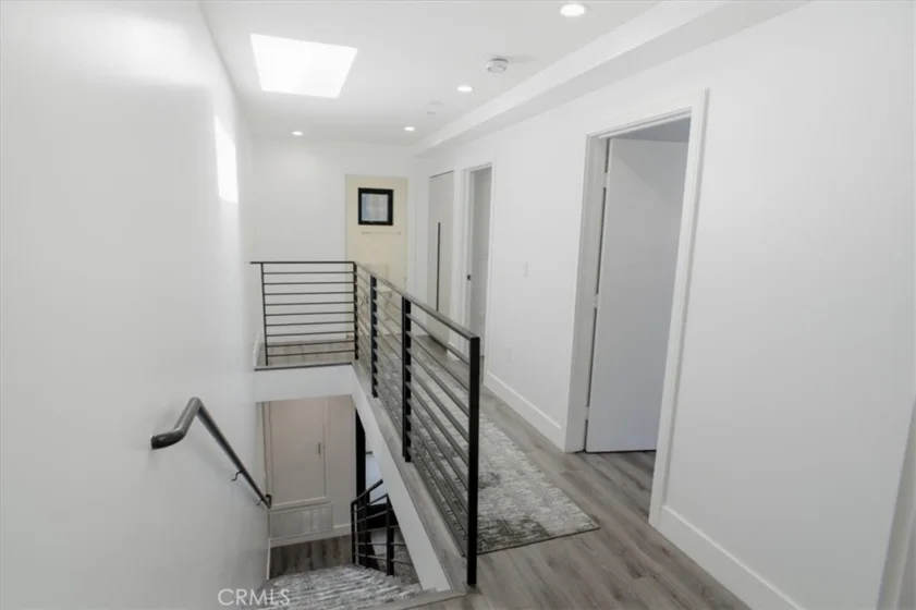 829 N Martel #4 photo 13