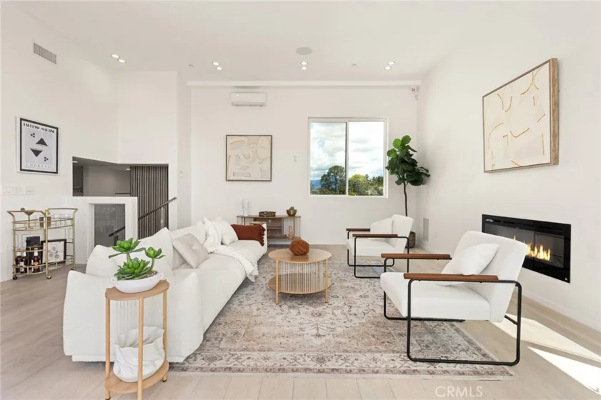 2311 Cove photo 5