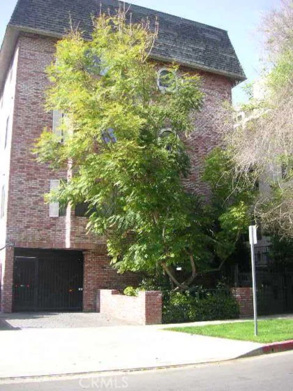 14524 Benefit Street #200 photo 1