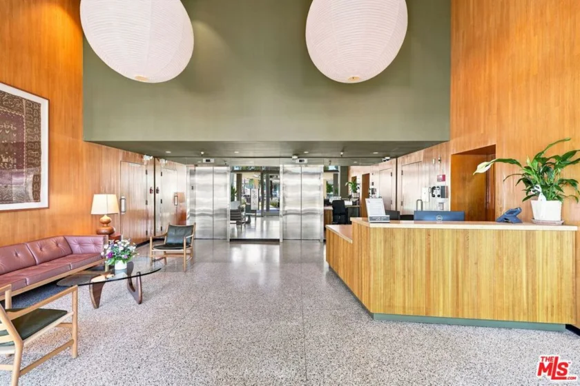 4411 Los Feliz Boulevard #1104 photo 6