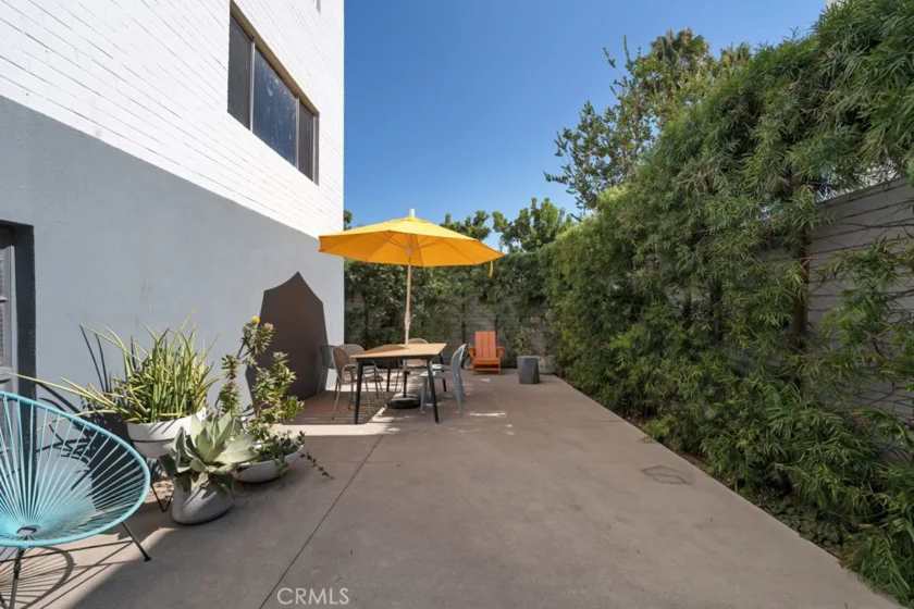 7560 Hollywood Boulevard #110 photo 32