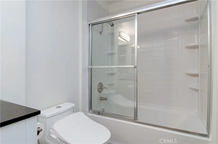 810 Baker #106 photo 25