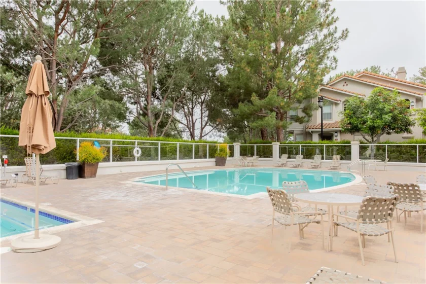 210 California Court photo 51