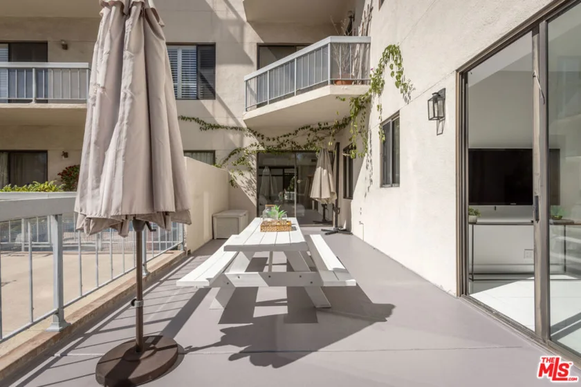 4460 Wilshire Boulevard #207 photo 65